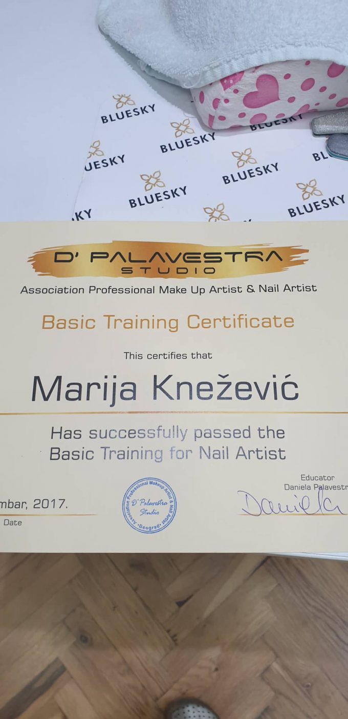 Frizersko - kozmetički salon Crystal Hair